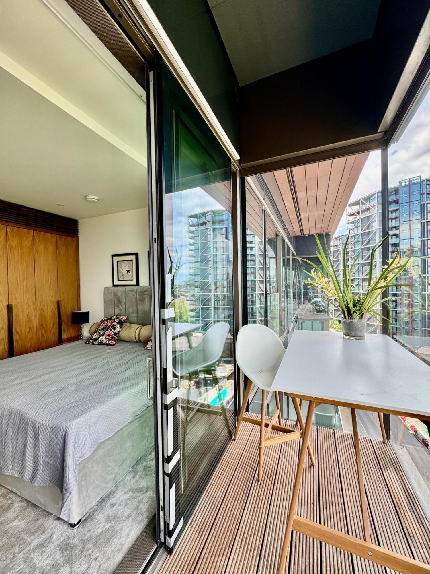 River Panorama Central London 2 Bedroom New Development Londres Exterior foto